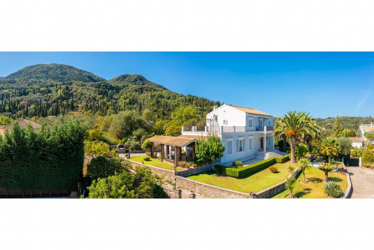 Villa Golden Tiara Agioi Deka  외부 사진