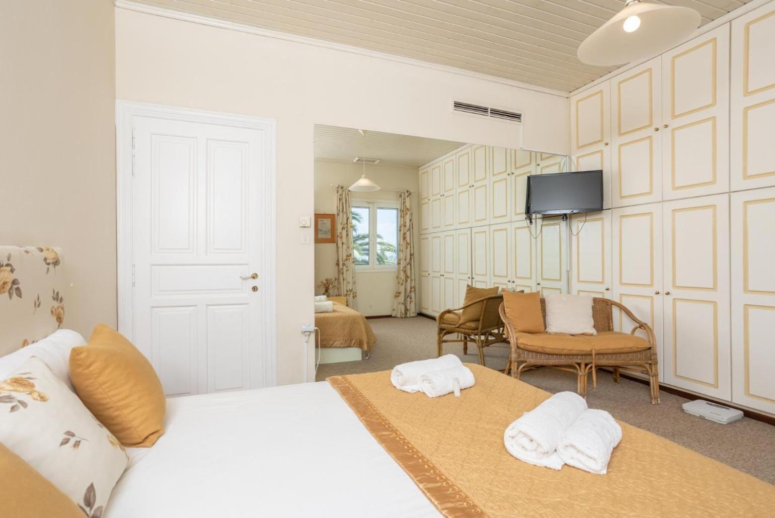 Villa Golden Tiara Agioi Deka  외부 사진
