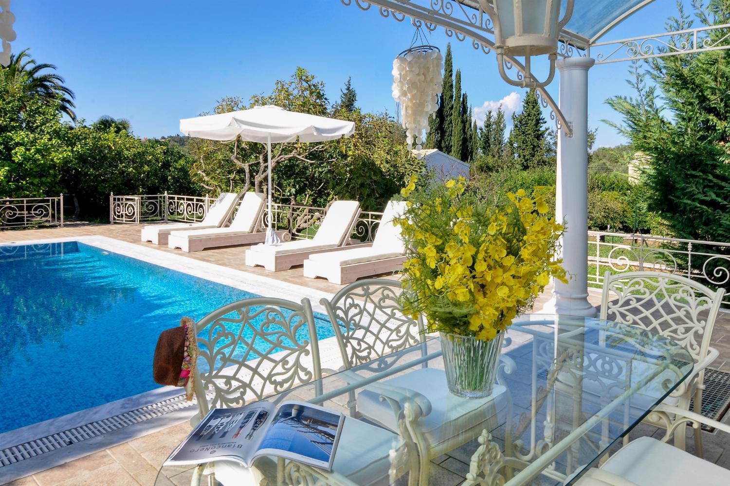 Villa Golden Tiara Agioi Deka  외부 사진
